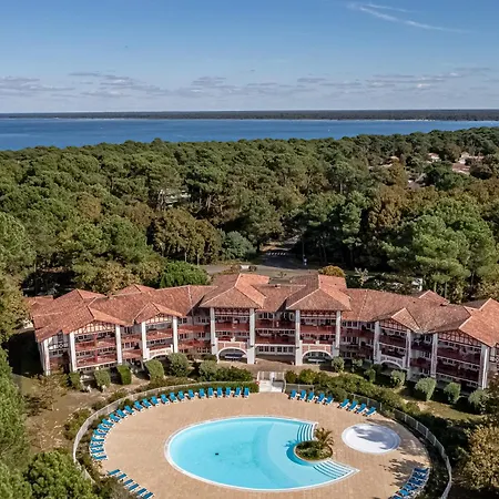 Prázdninový areál Pierre & Le Domaine De Gascogne 3*